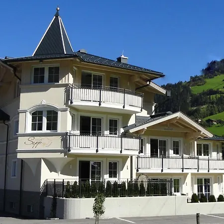 Sepp Apartment